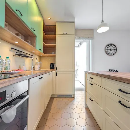 Reymonta Vivid Space By Bookinghost * 브로츠와프