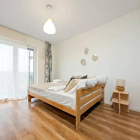 Reymonta Vivid Space By Bookinghost 아파트 *