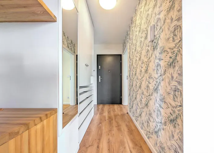 Appartamento Reymonta Vivid Space By Bookinghost *