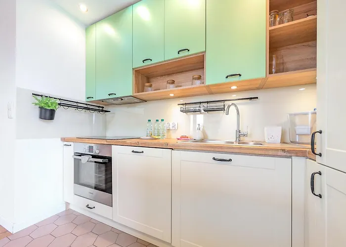 Appartamento Reymonta Vivid Space By Bookinghost *