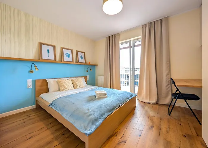 Appartamento Reymonta Vivid Space By Bookinghost