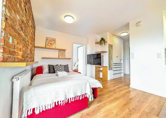 Reymonta Vivid Space By Bookinghost Breslavia