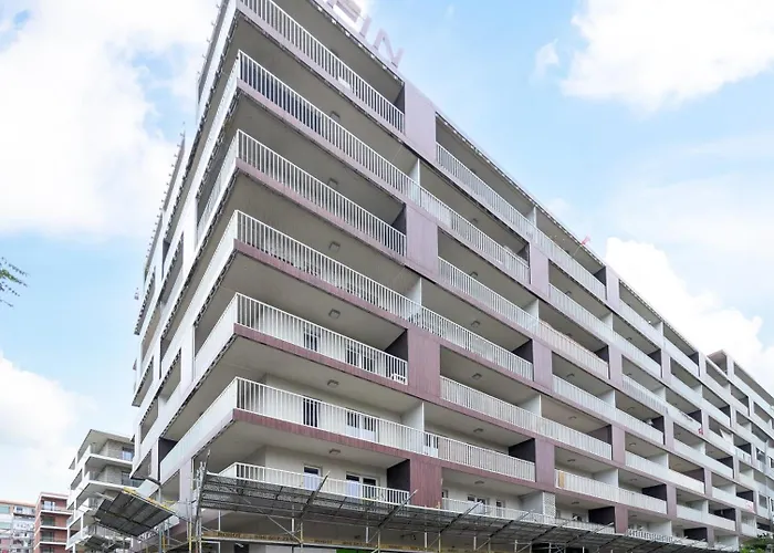 Reymonta Vivid Space By Bookinghost Breslavia