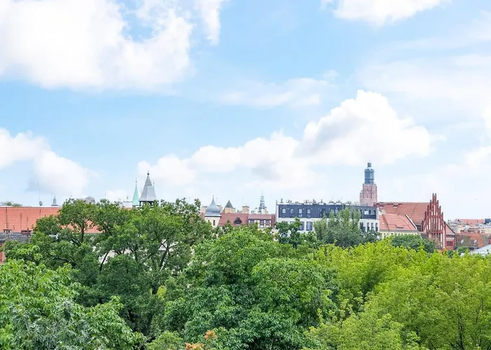 Appartamento Reymonta Vivid Space By Bookinghost